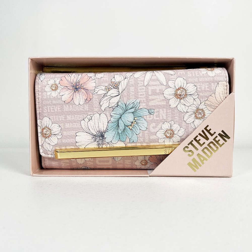 STEVE MADDEN Blush Floral Multi Logo Bar Trifold Wallet Wristlet NEW WITH TAG!!!